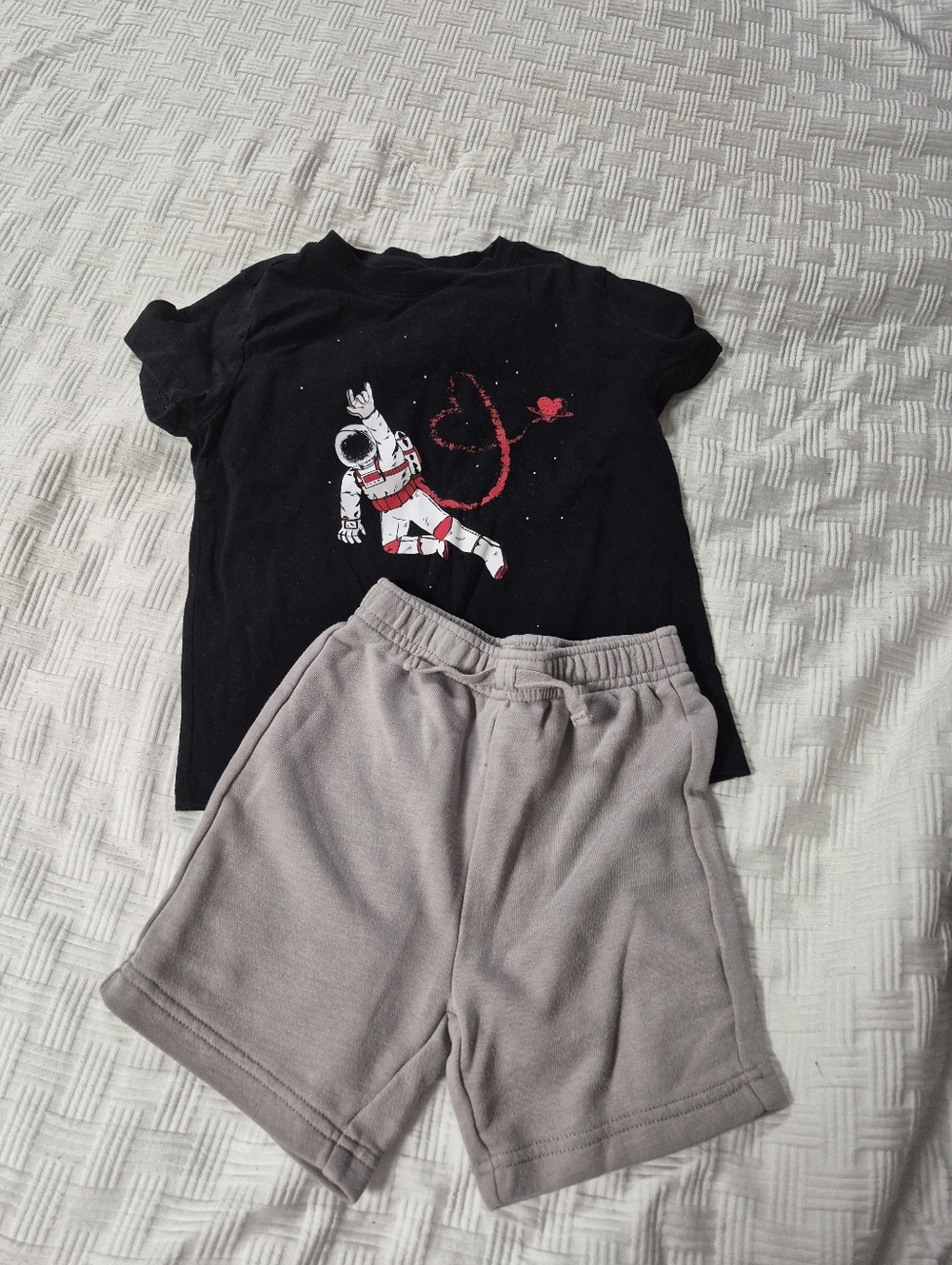 Short Sets - Picture 6 of 6
